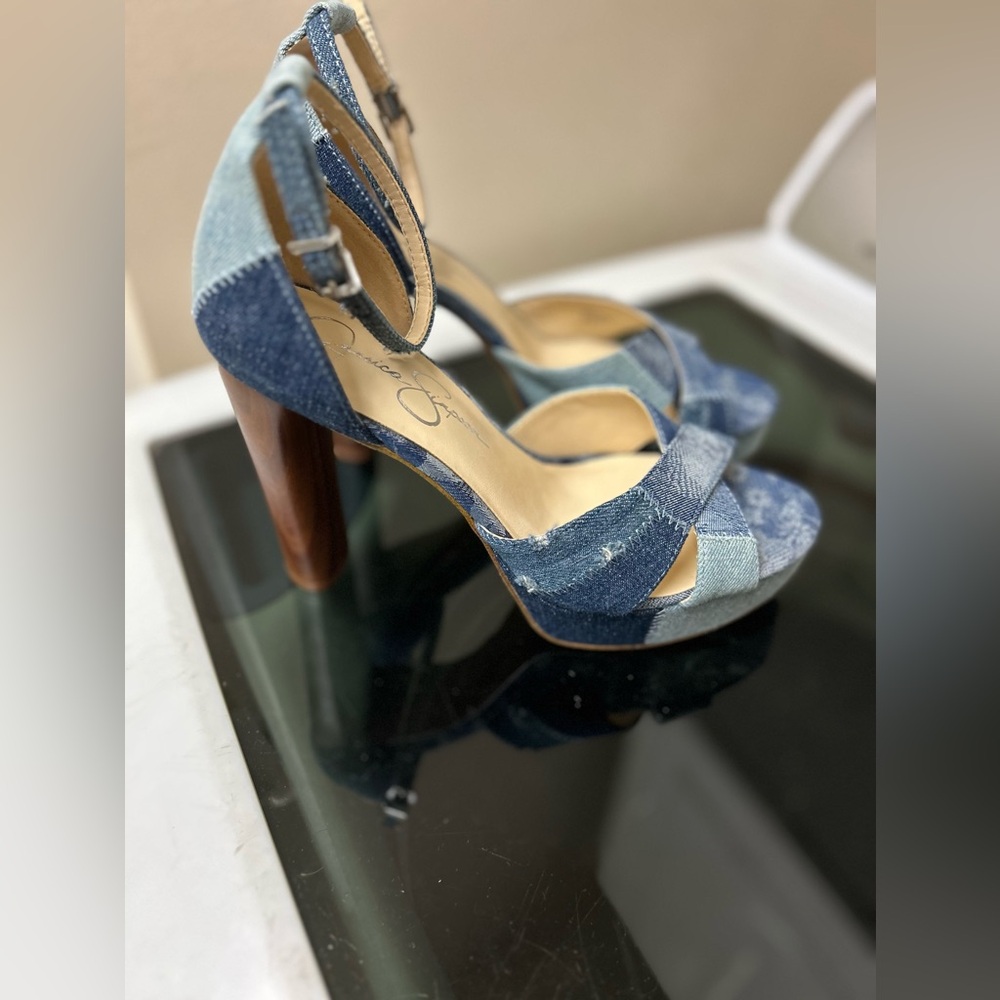 Jessica Simpson heels 8.5